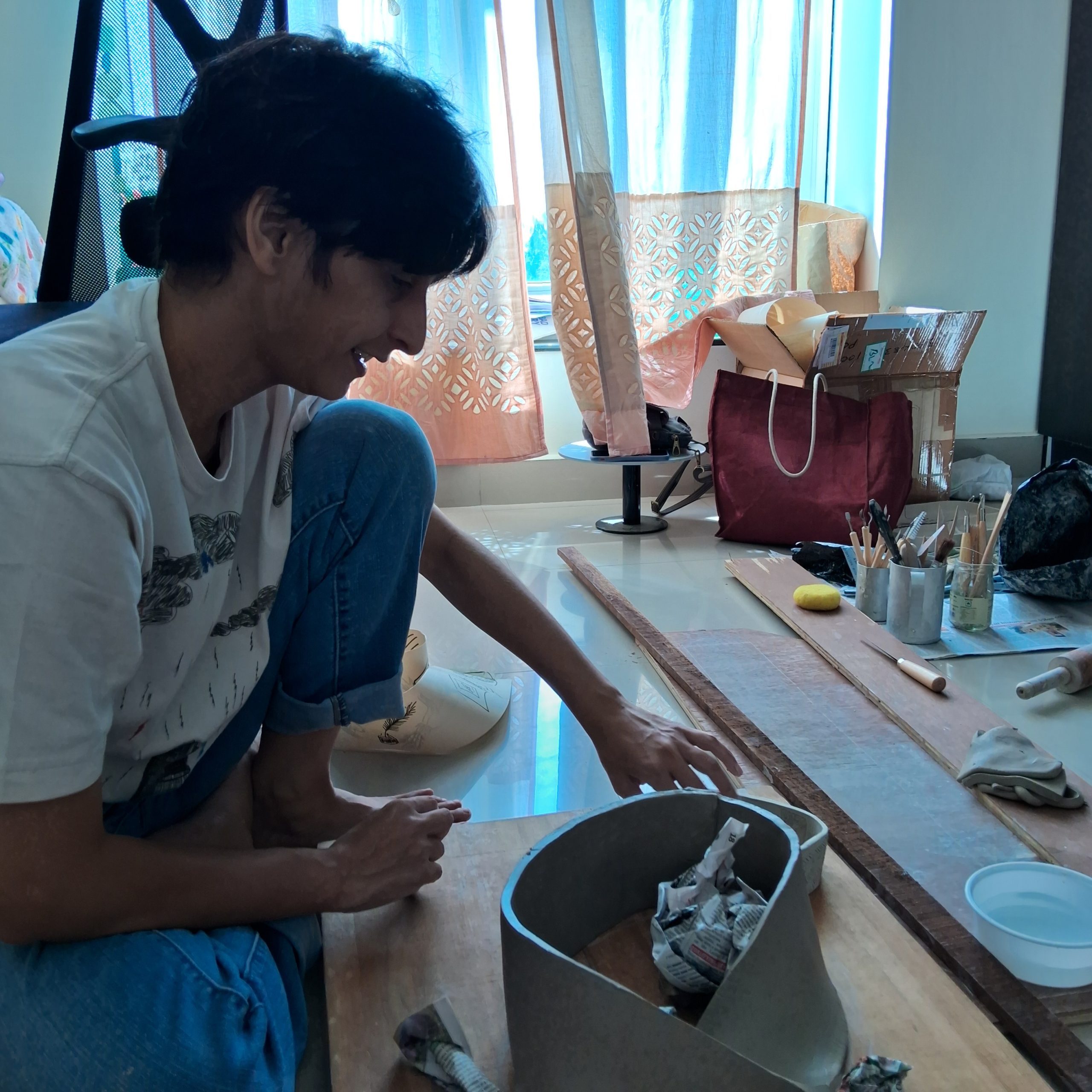 Nandita prepping clay